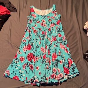 torrid dress. Torrid size 1 =size 14/16
25$ or 2/40$